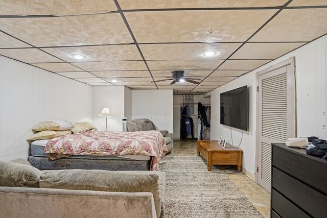 16 Brown St, North Providence, RI 02904