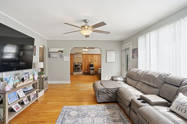 16 Brown St, North Providence, RI 02904