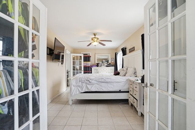 16 Brown St, North Providence, RI 02904