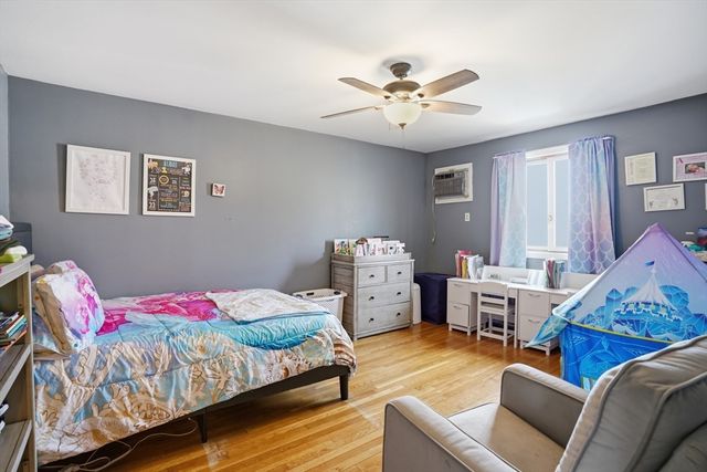 16 Brown St, North Providence, RI 02904