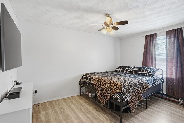 16 Brown St, North Providence, RI 02904