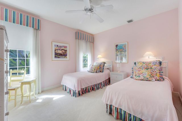 7164 SE Greenview Place, Hobe Sound, FL 33455