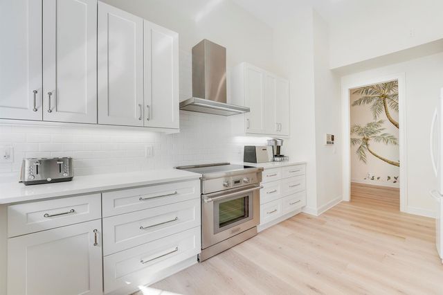 7164 SE Greenview Place, Hobe Sound, FL 33455