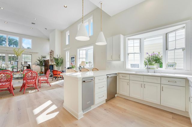 7164 SE Greenview Place, Hobe Sound, FL 33455