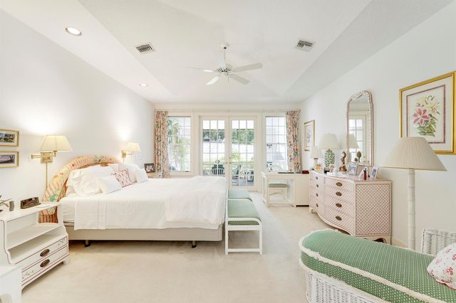 7164 SE Greenview Place, Hobe Sound, FL 33455