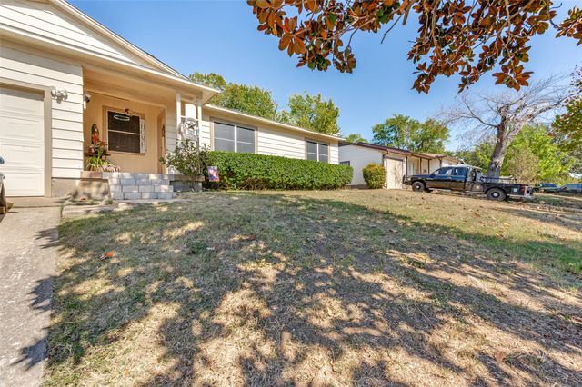 2505 Albemarle Drive, Farmers Branch, TX 75234