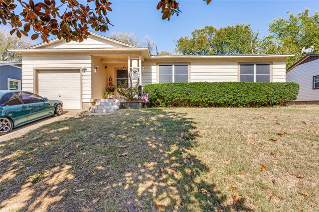 2505 Albemarle Drive, Farmers Branch, TX 75234