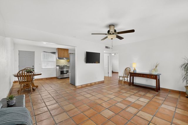 1314 Del Monte Trail SW, Albuquerque, NM 87121