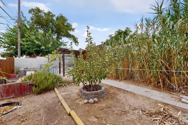 1314 Del Monte Trail SW, Albuquerque, NM 87121