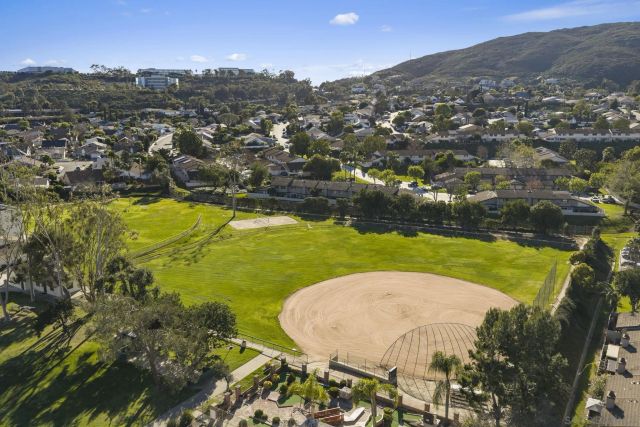 17382 Caminito Masada, San Diego, CA 92127