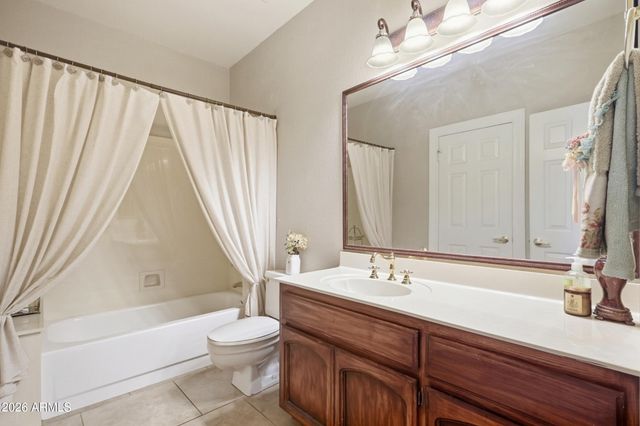 1156 E GRANDVIEW Road, Phoenix, AZ 85022