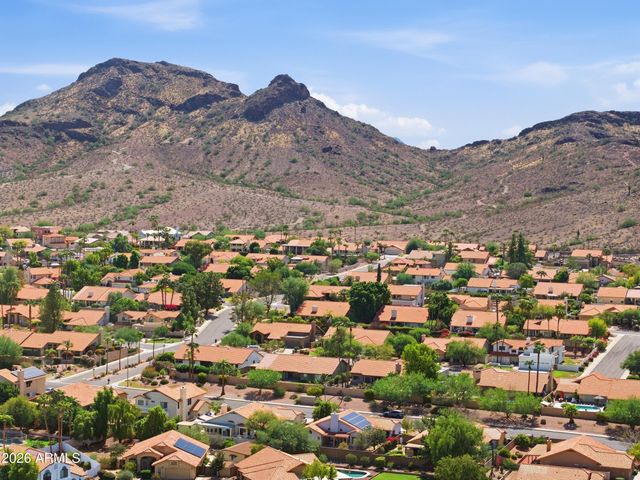 1156 E GRANDVIEW Road, Phoenix, AZ 85022