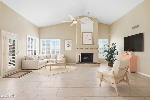 1156 E GRANDVIEW Road, Phoenix, AZ 85022