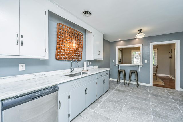 5112 Victoria Avenue, North Charleston, SC 29405