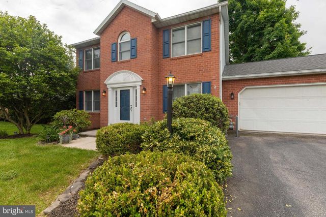 685 GREENFIELD DRIVE, Chambersburg, PA 17202