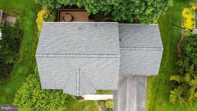 685 GREENFIELD DRIVE, Chambersburg, PA 17202