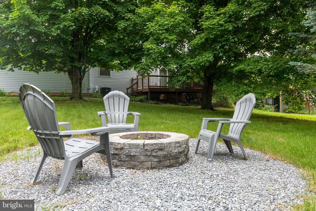 685 GREENFIELD DRIVE, Chambersburg, PA 17202