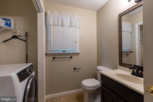 685 GREENFIELD DRIVE, Chambersburg, PA 17202