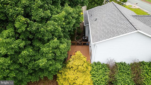 685 GREENFIELD DRIVE, Chambersburg, PA 17202