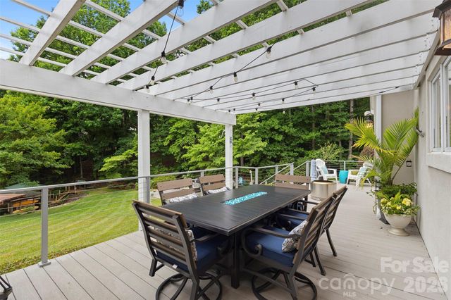105 Ridge Top Road, Mooresville, NC 28117