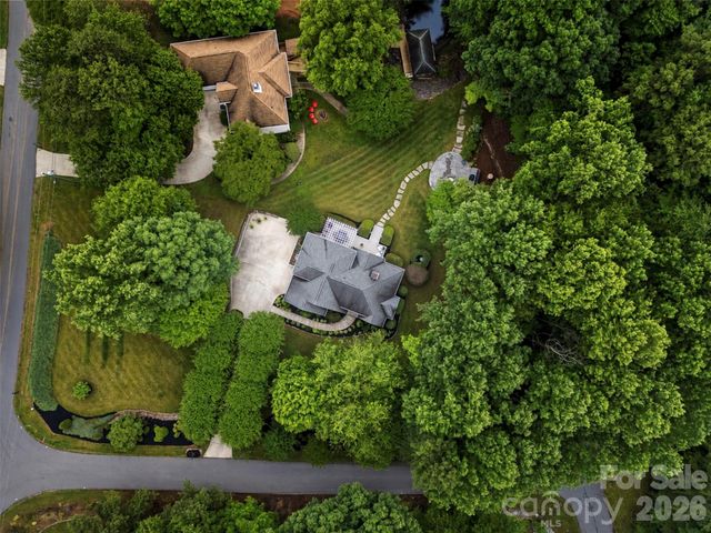 105 Ridge Top Road, Mooresville, NC 28117