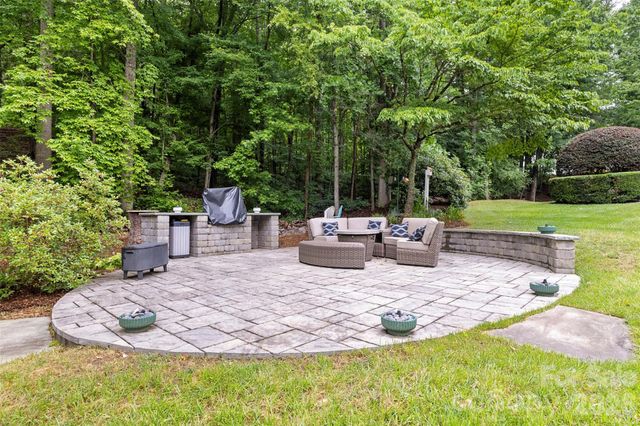105 Ridge Top Road, Mooresville, NC 28117