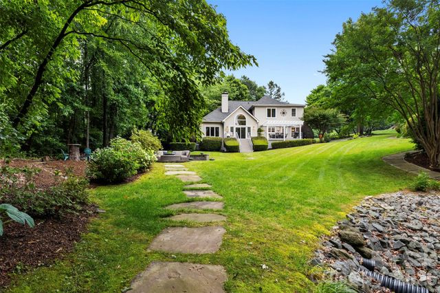 105 Ridge Top Road, Mooresville, NC 28117