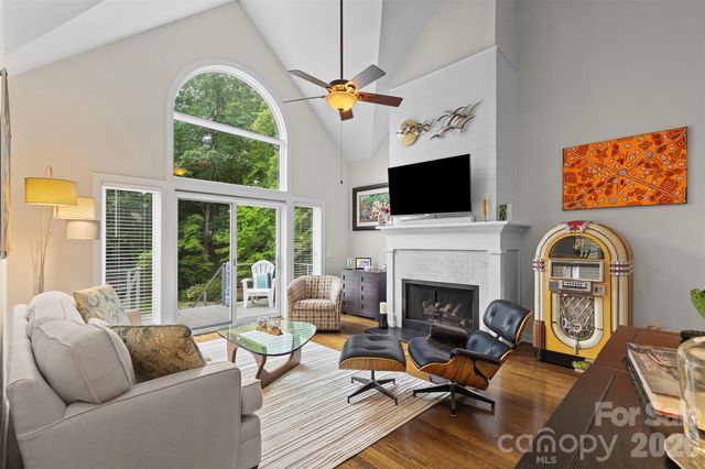 105 Ridge Top Road, Mooresville, NC 28117