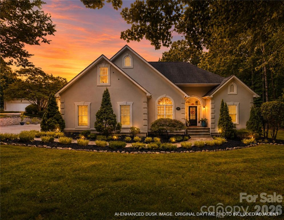 105 Ridge Top Road, Mooresville, NC 28117