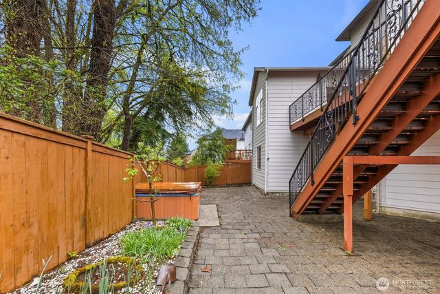 3429 Lincoln Avenue NE, Renton, WA 98056