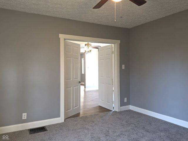 212 W Burnside Avenue, Fairland, IN 46126