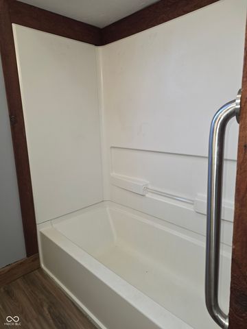 212 W Burnside Avenue, Fairland, IN 46126