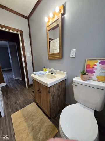 212 W Burnside Avenue, Fairland, IN 46126