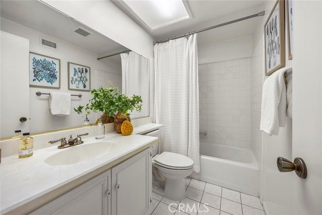 6347 Sombrero, Cypress, CA 90630