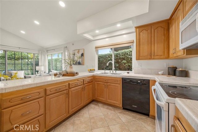 6347 Sombrero, Cypress, CA 90630