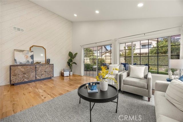 6347 Sombrero, Cypress, CA 90630