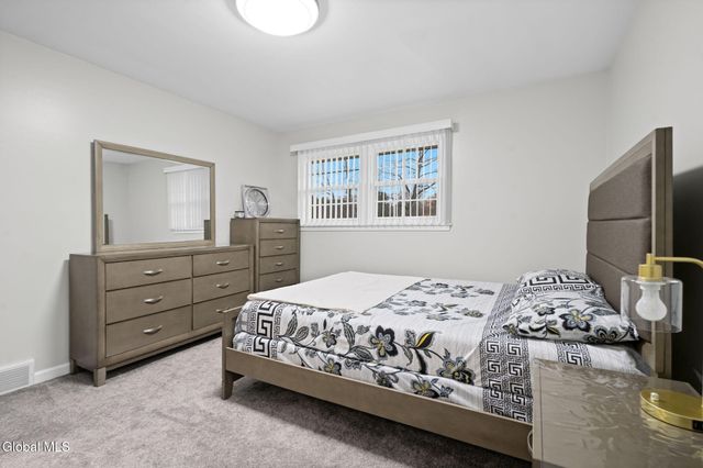 798 Downing Street, Niskayuna, NY 12309