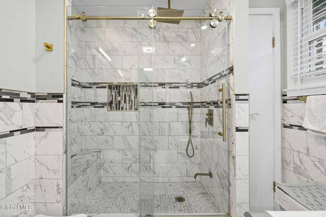 798 Downing Street, Niskayuna, NY 12309