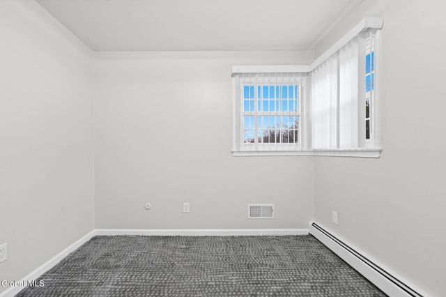 798 Downing Street, Niskayuna, NY 12309