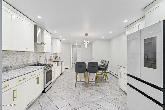 798 Downing Street, Niskayuna, NY 12309