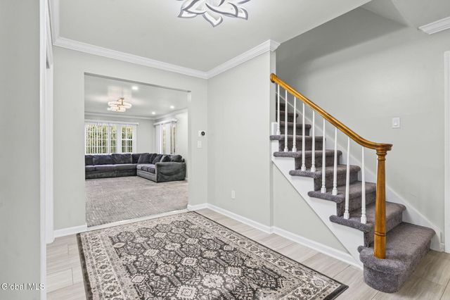 798 Downing Street, Niskayuna, NY 12309