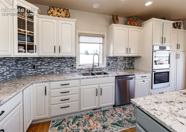 890 E Kings Deer Point, Monument, CO 80132