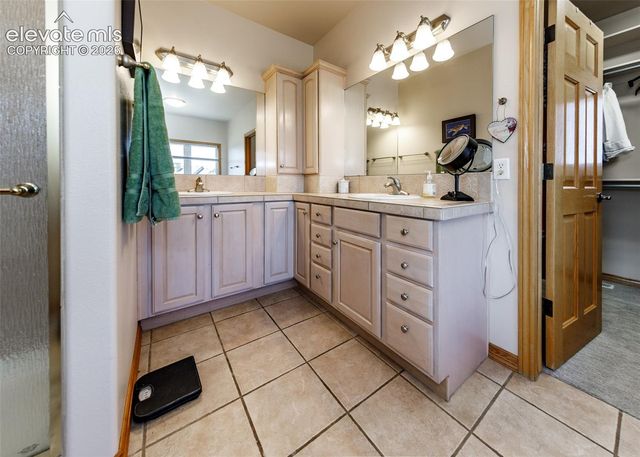 890 E Kings Deer Point, Monument, CO 80132