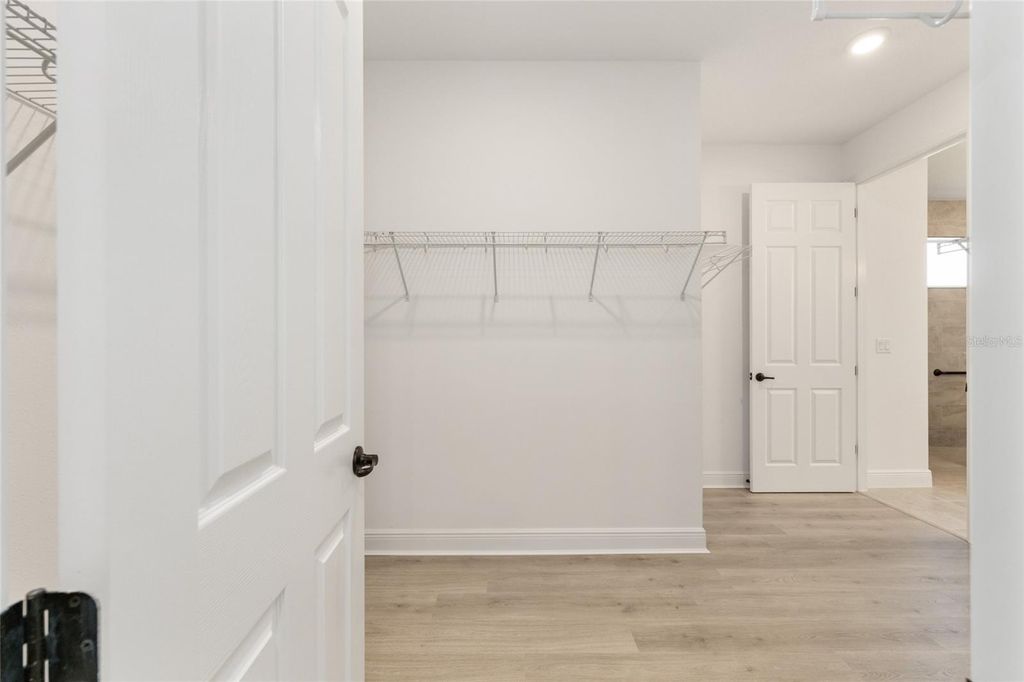 Image 25 of property listing at 10109 SW 82ND PLACE ROAD, Ocala, FL 34481