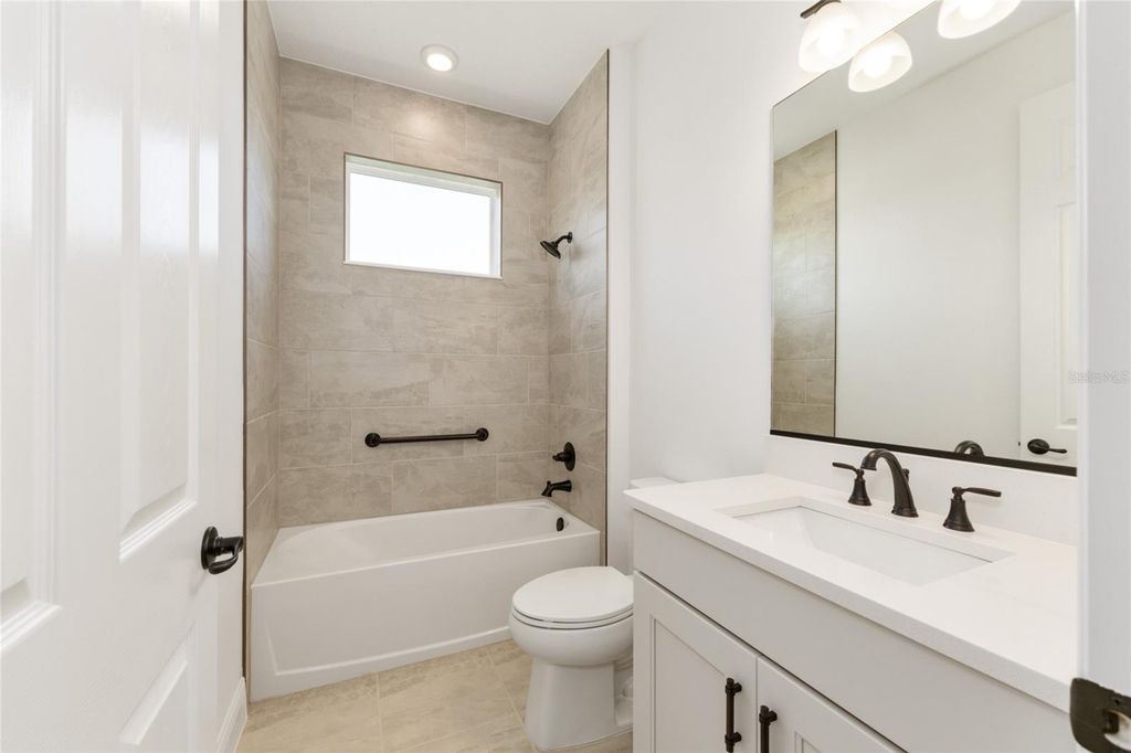 Image 32 of property listing at 10109 SW 82ND PLACE ROAD, Ocala, FL 34481