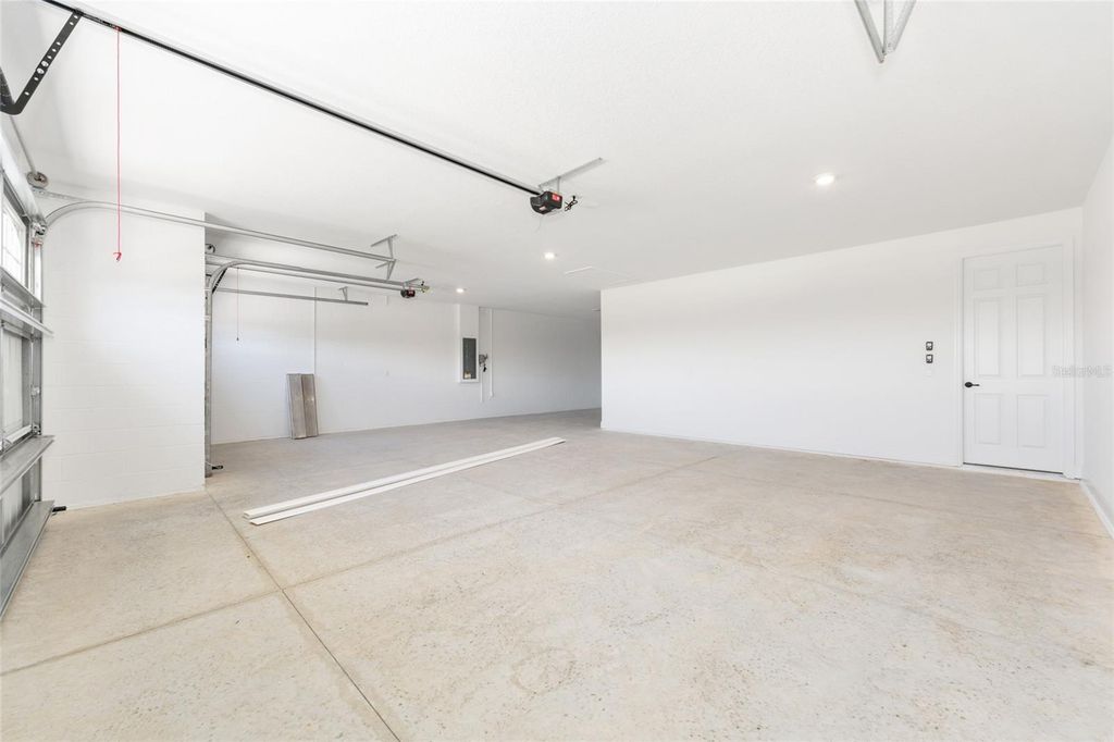 Image 34 of property listing at 10109 SW 82ND PLACE ROAD, Ocala, FL 34481