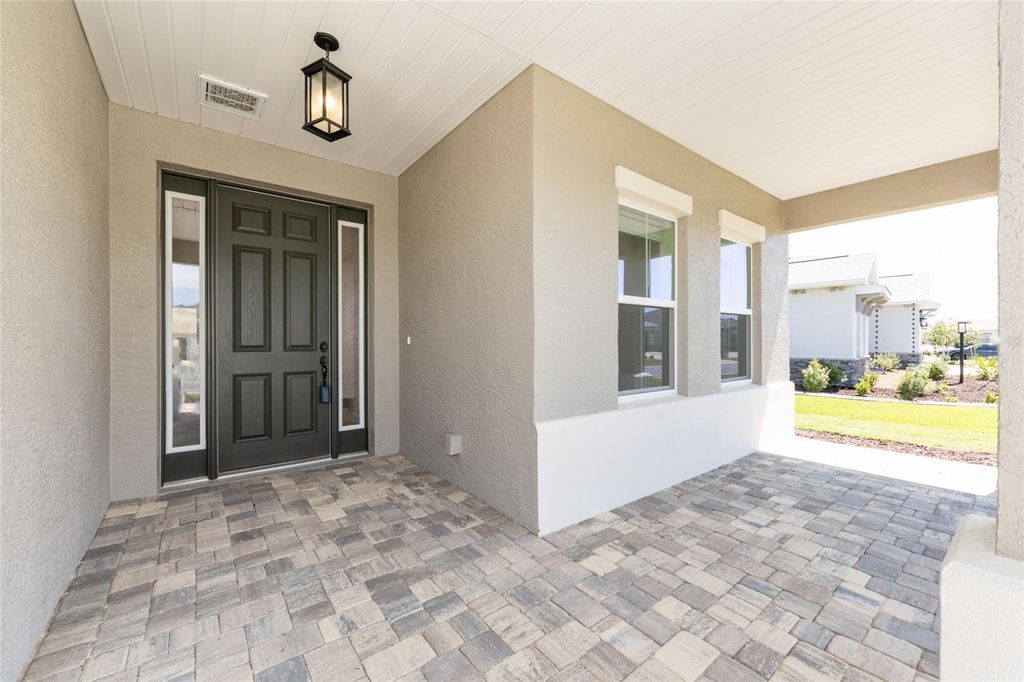 Image 6 of property listing at 10109 SW 82ND PLACE ROAD, Ocala, FL 34481
