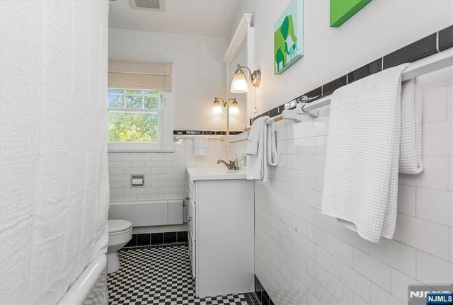 218 Inwood Avenue, Montclair, NJ 07043