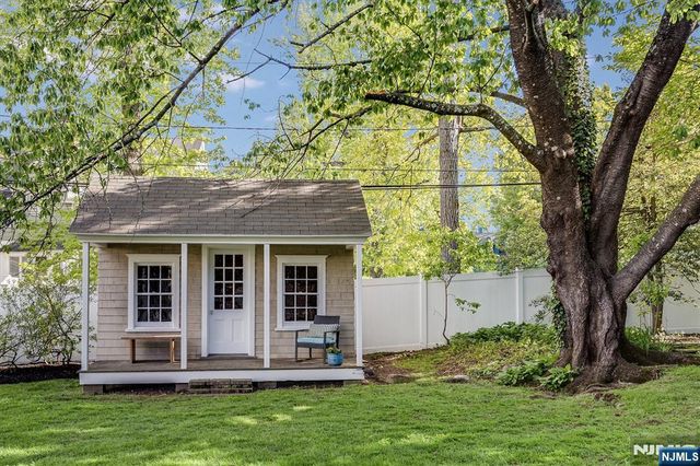 218 Inwood Avenue, Montclair, NJ 07043