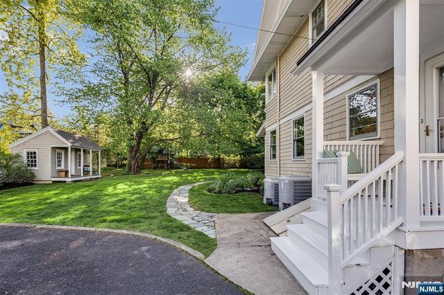 218 Inwood Avenue, Montclair, NJ 07043